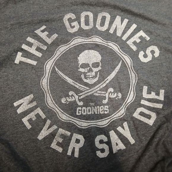 The Goonies Graphic T-Shirt Size Large - Picture 2 of 4